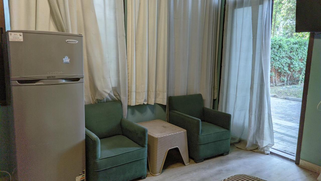 Private Entrance Studio With Large Private Garden Кайро Екстериор снимка